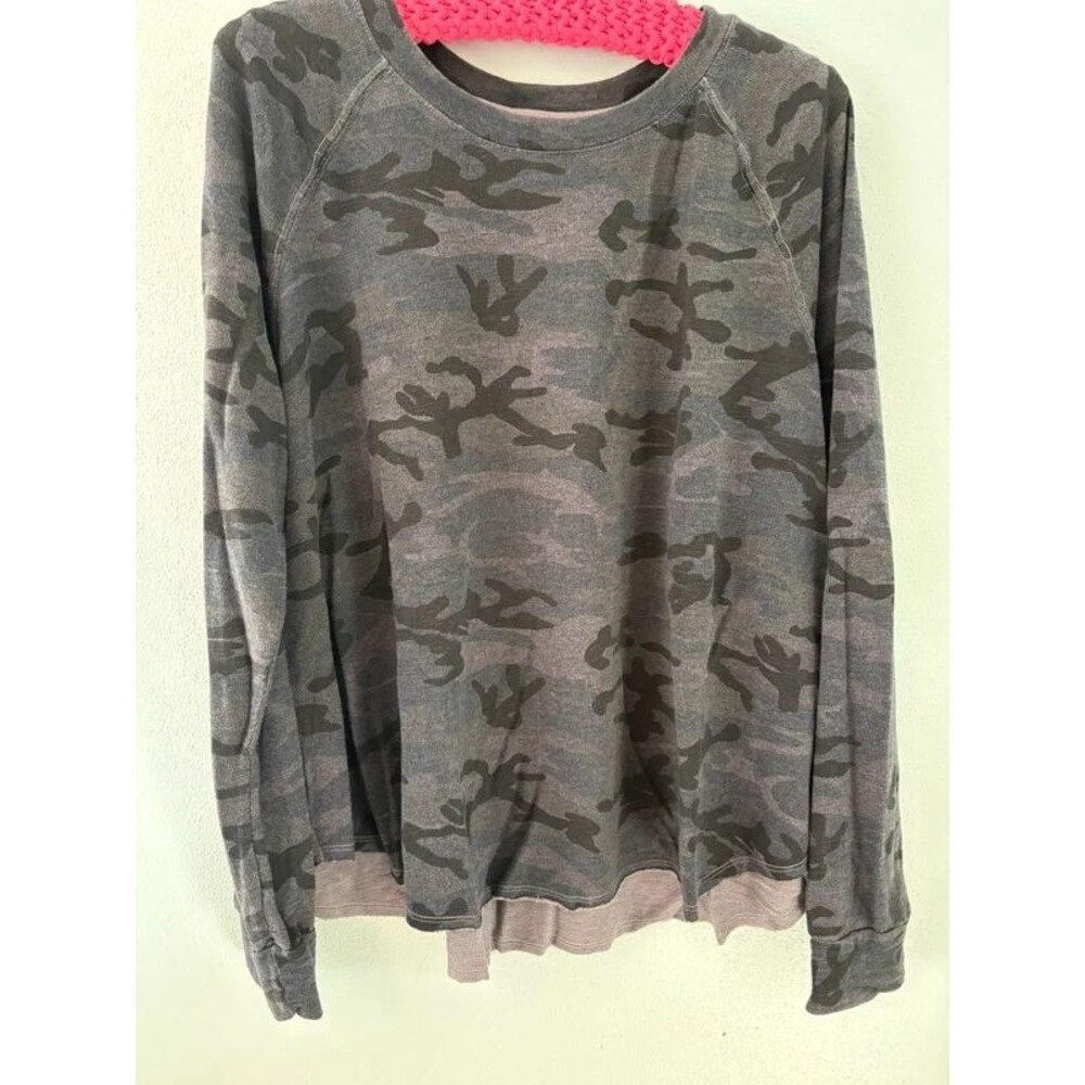 Sundry 2 camo long sleeve top